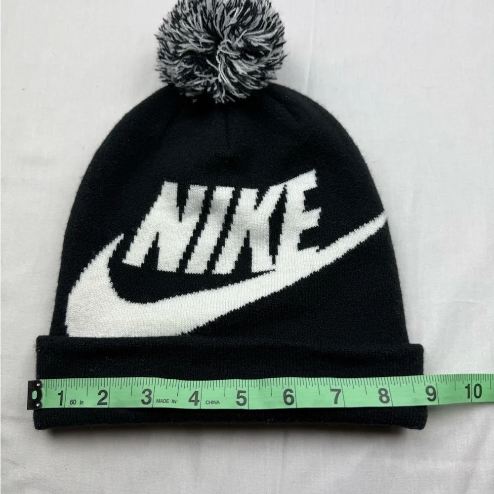 Nike one size